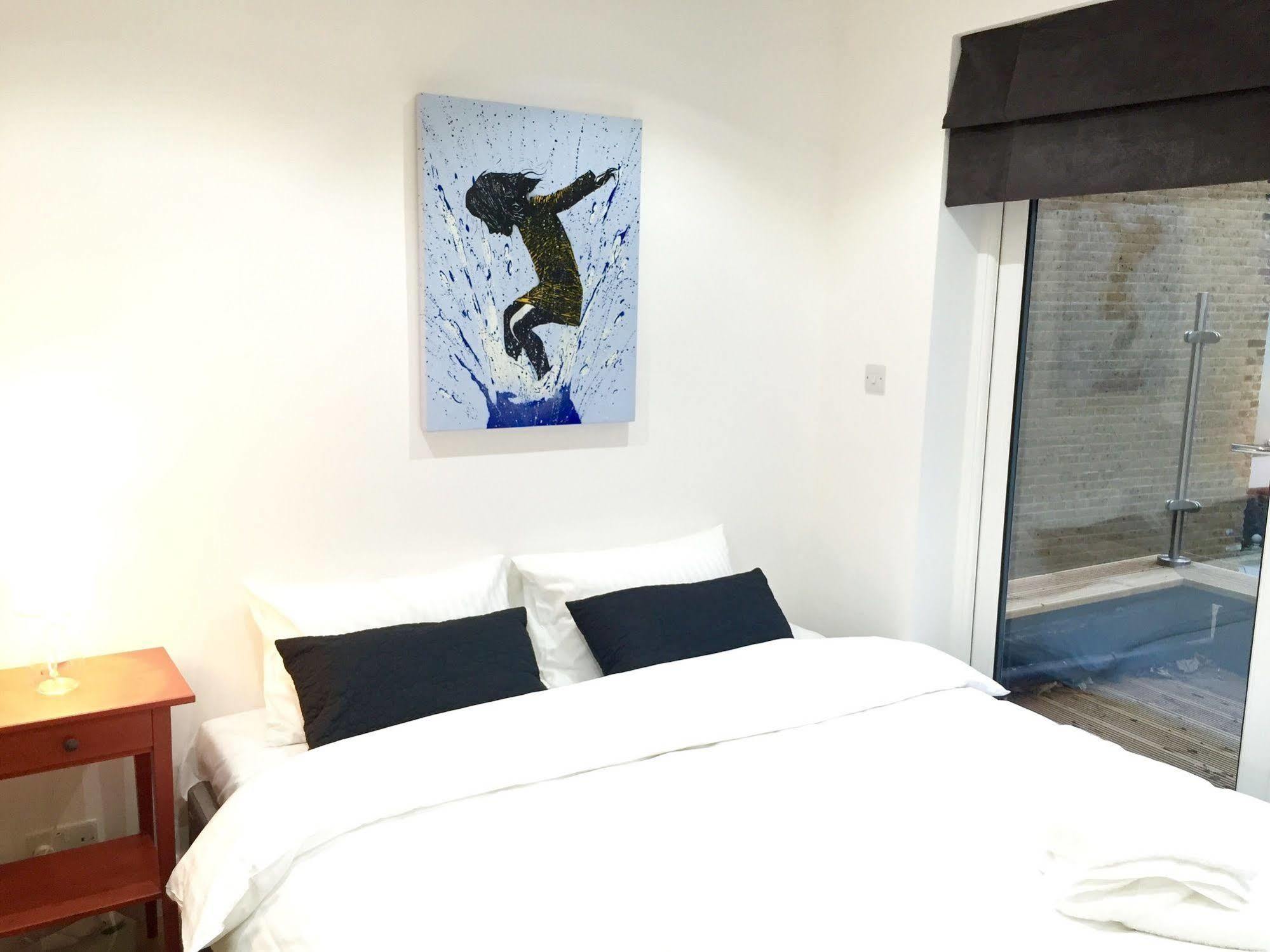 Kings Cross Apartment *